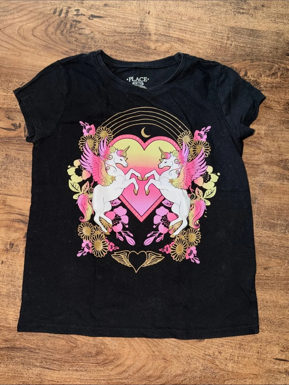 The Children's Place Black Tee with Pink & Gold Unicorn Heart Design size 7/8